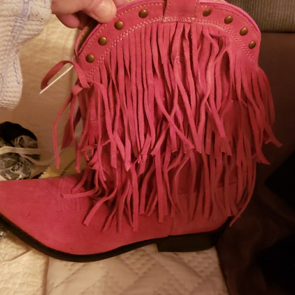 Fringed cowboy boots